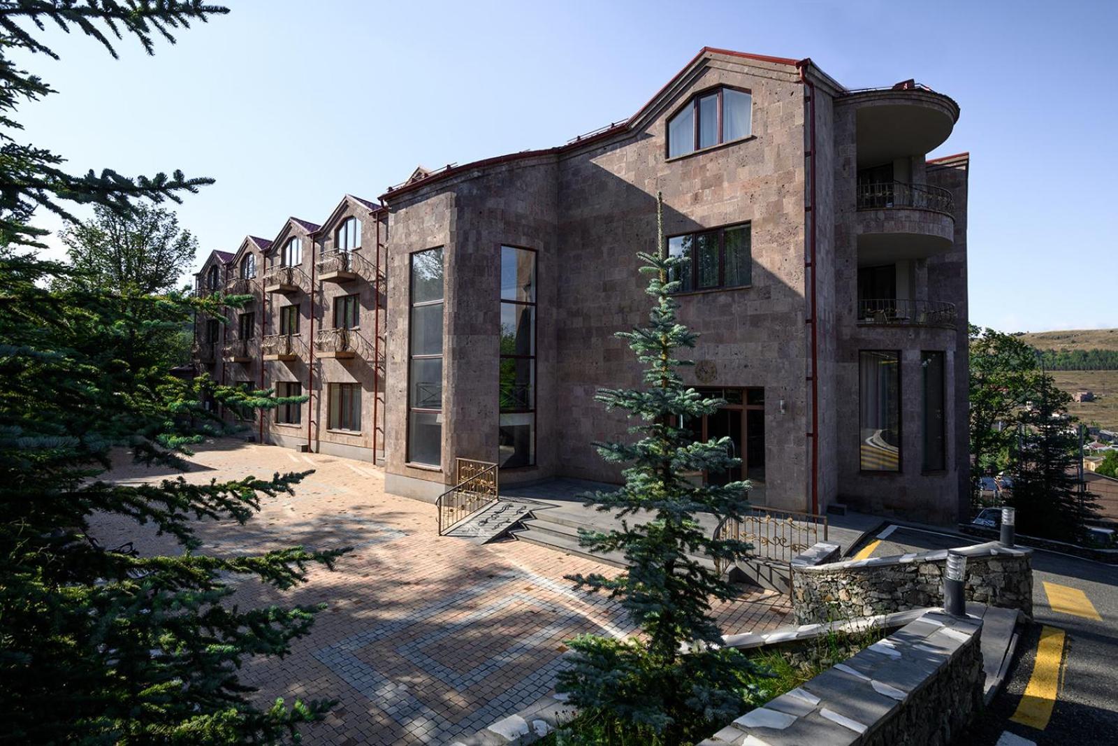 Alpina Resort By Stellar Hotels, Tsaghkadzor Exterior photo